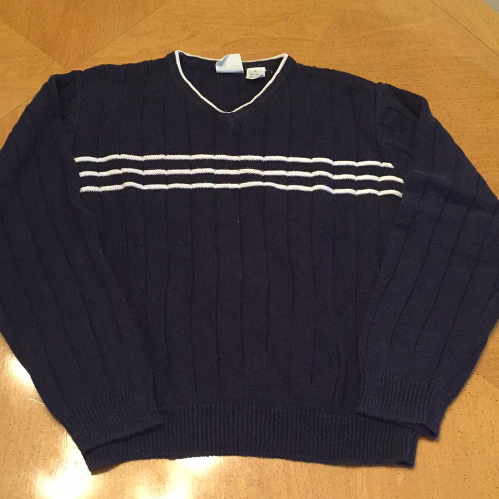 Boys vneck sweater